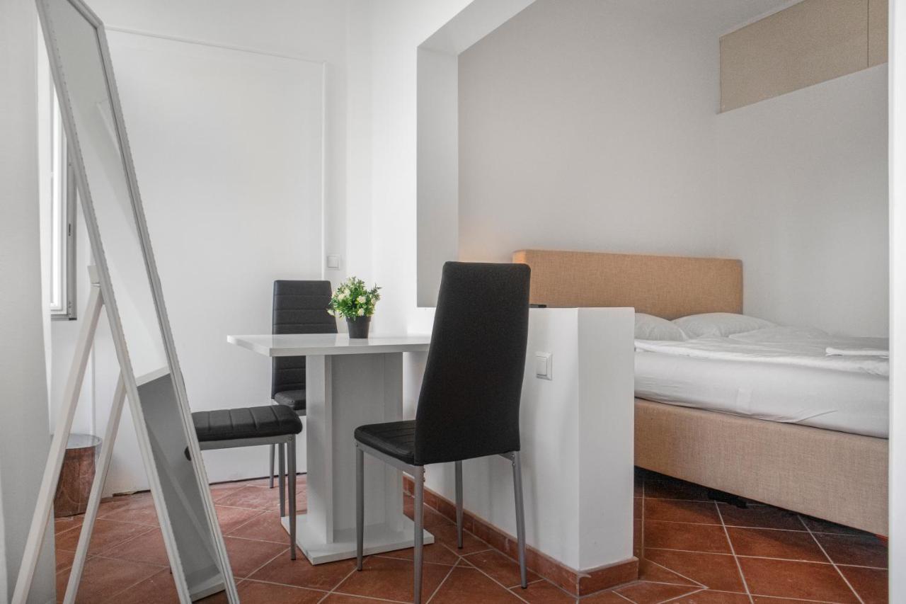Superb 7Br Shared Apartment- Near Hauptbahnhof Wien Eksteriør bilde