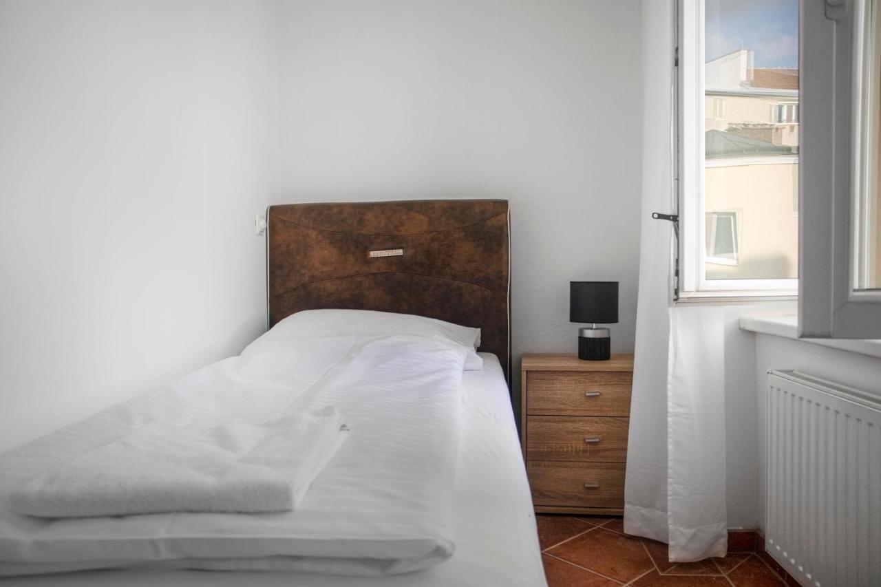 Superb 7Br Shared Apartment- Near Hauptbahnhof Wien Eksteriør bilde